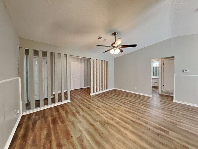 Building Photo - 9698 Limestone Dr