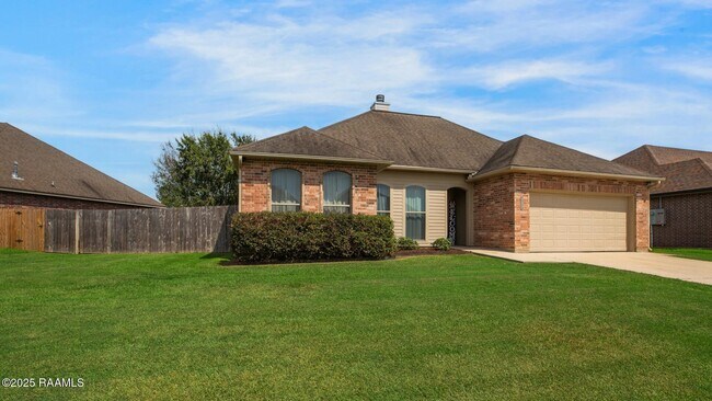 Foto del edificio - 103 Still Waters Rd