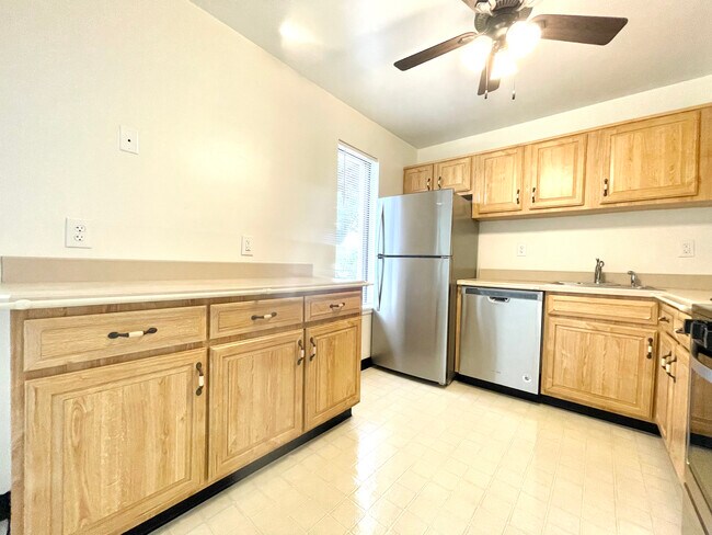 Foto del edificio - 5860 Thunder Hill Rd