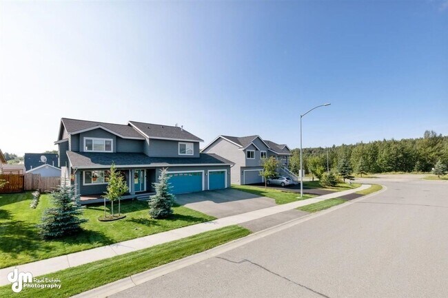 Photo - Gorgeous 4 Bedroom Home in West Park!