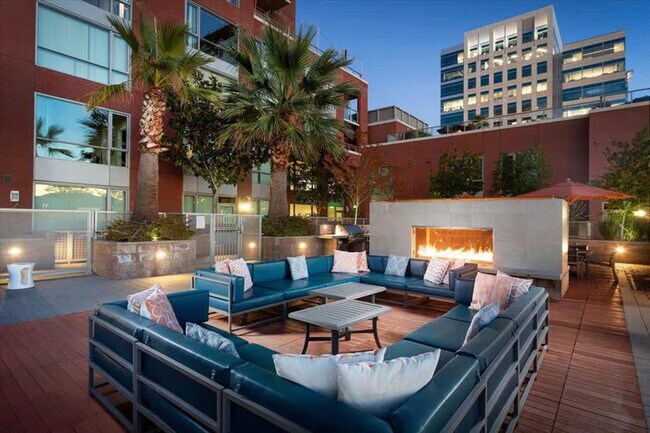Foto del edificio - 77 N Almaden Ave