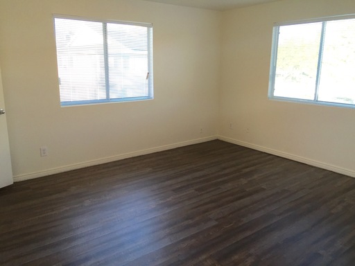 Master Bedroom - Bentwood Apartments