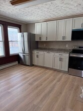 Building Photo - 48 Wakefield Ave