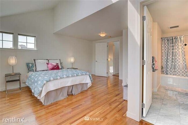 Foto del edificio - 4418 Corliss Ave N