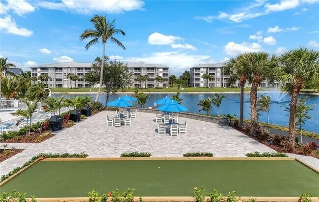 Foto del edificio - 16635 Lake Cir Dr