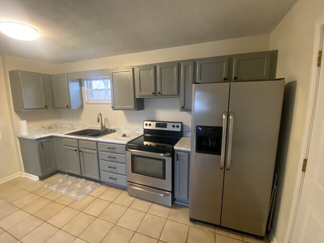 Foto del edificio - 5167 Goodyear Dr