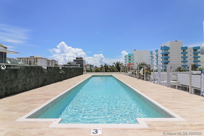 Foto del edificio - 250 Collins Ave