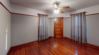 Building Photo - 810 S Galena Ave