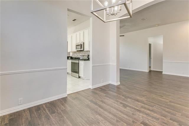 Building Photo - 2701 Briarcrest Dr