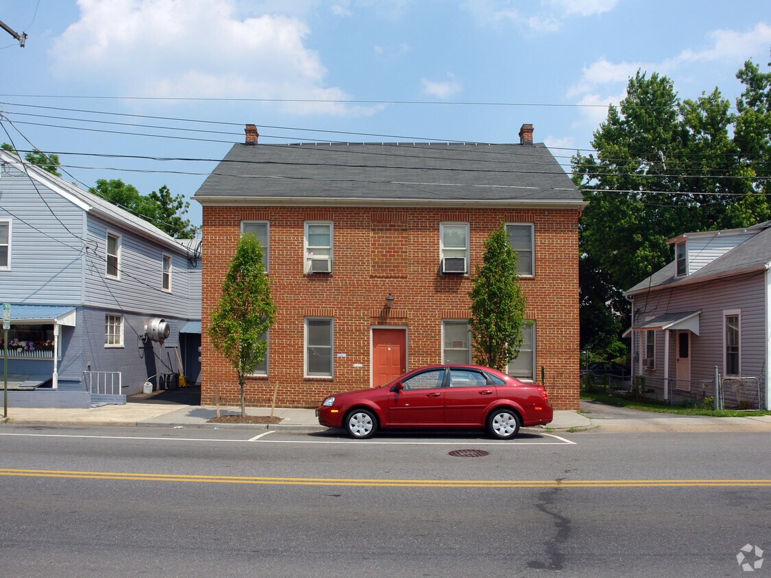 Foto del edificio - 818 S Potomac St