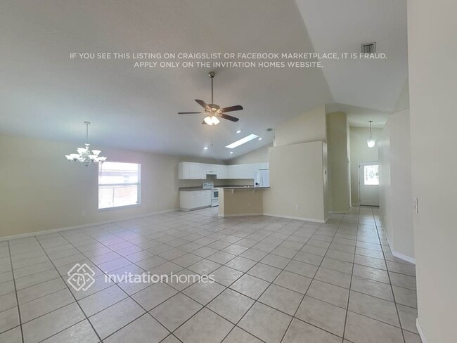 Building Photo - 5110 Volusia Ave