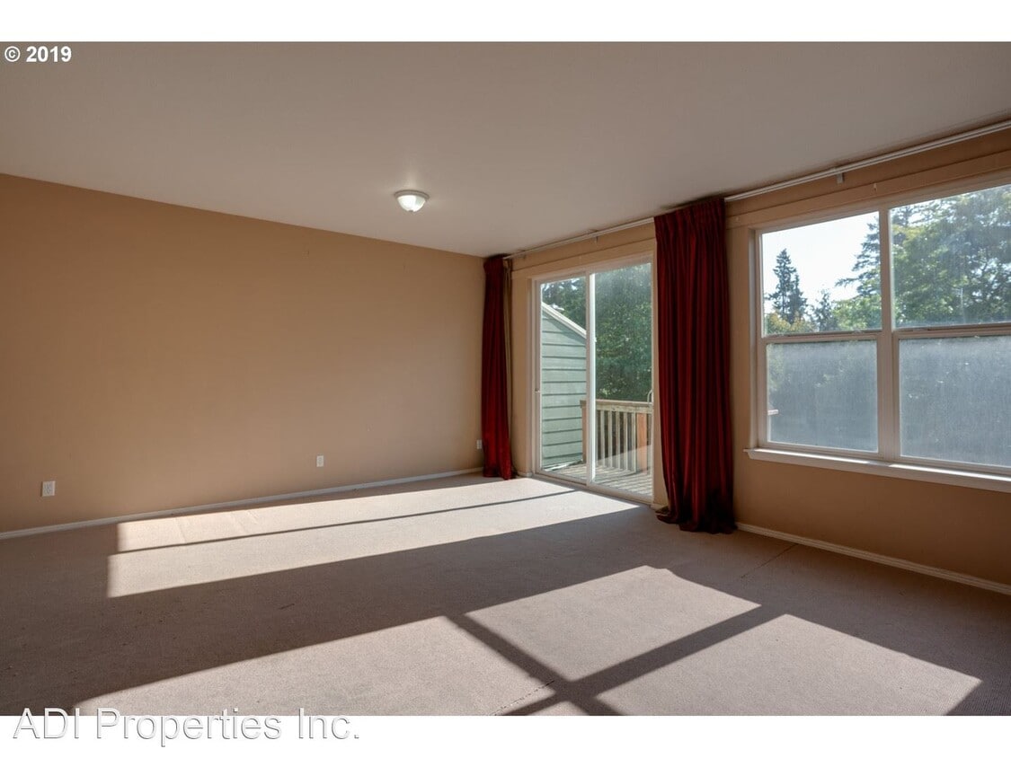 Building Photo - 3 br, 3 bath House - 13030 SW Caddy Pl.