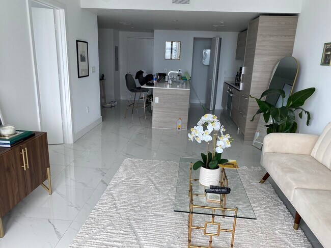 Foto del edificio - 1300 S Miami Ave