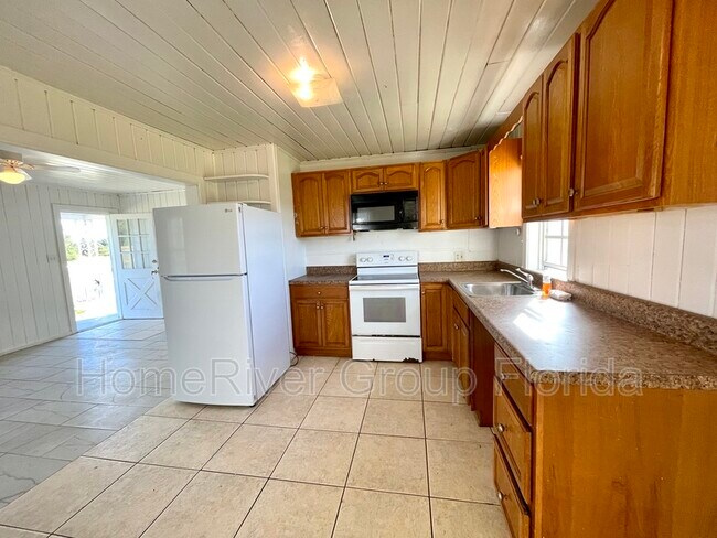 Foto del edificio - 425 South Blvd E