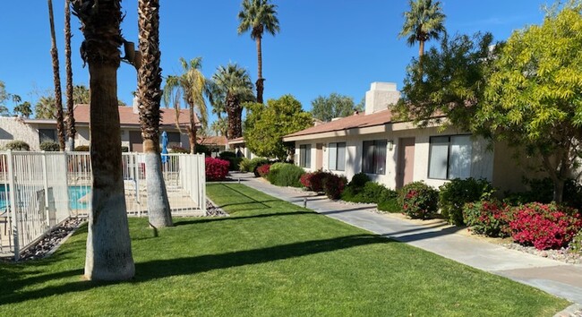 Foto del edificio - Desert Dorado Villas