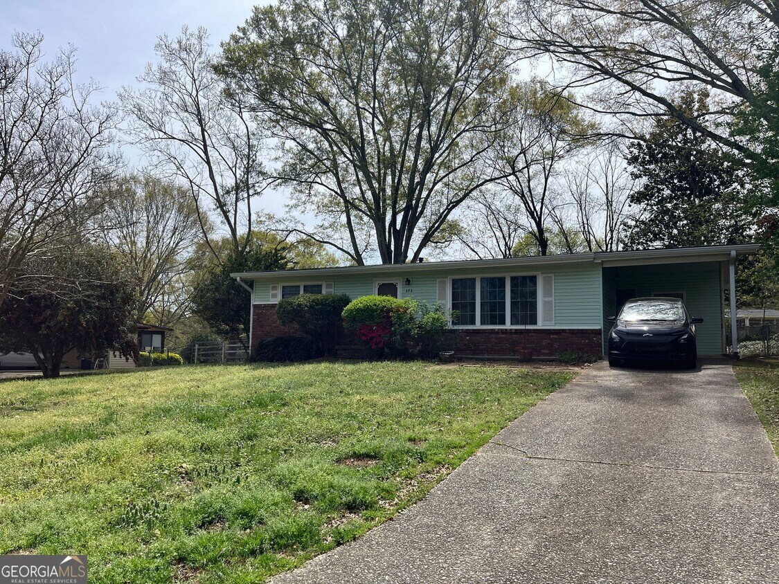 Primary Photo - 373 Norton Cir SE