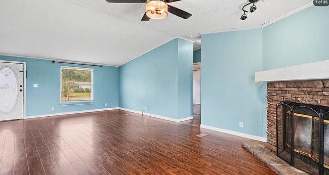 Building Photo - 417 Cabrini Ct