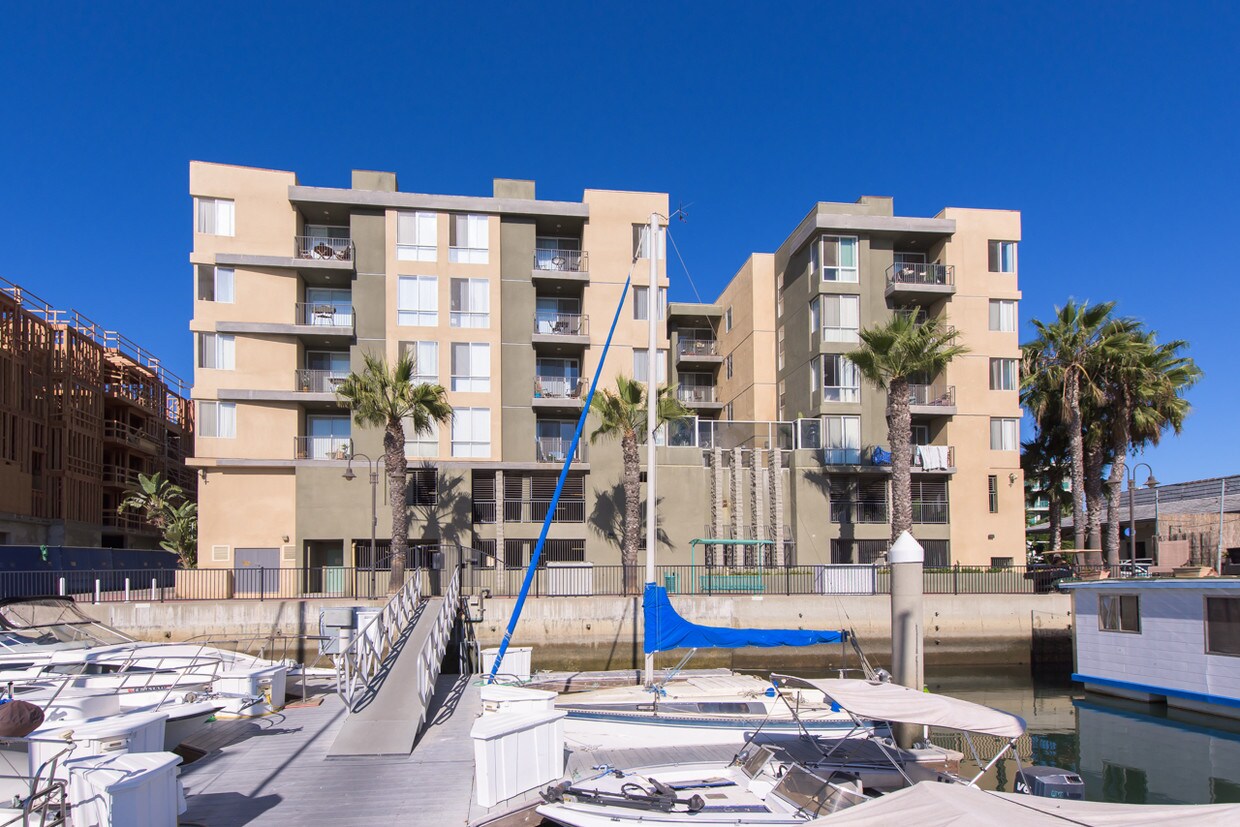 Dolphin Marina Monte Carlo Apartments in Marina Del Rey, CA