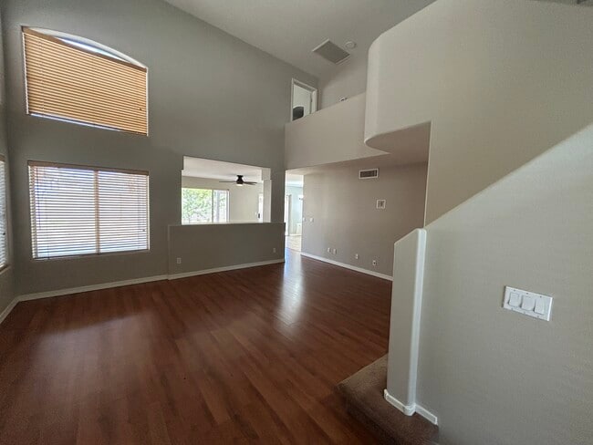Building Photo - 4132 E Anderson Dr