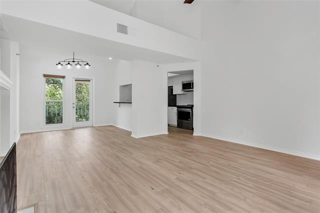 Building Photo - 3105 San Jacinto St