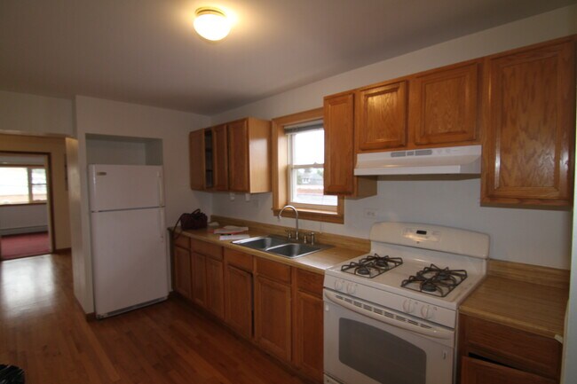 Foto del edificio - 6552 W HIGGINS Ave