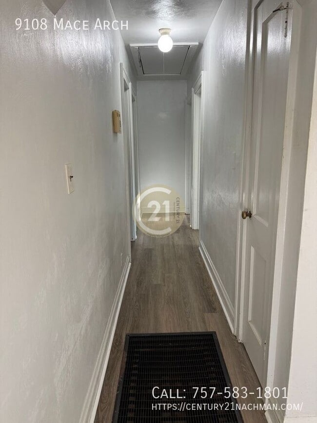 Building Photo - 9108 Mace Arch