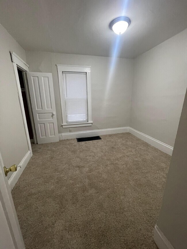 Foto del edificio - 3106 W Cameron Ave