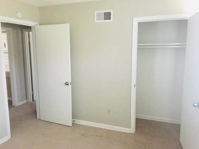 Building Photo - 6247 Brightwood Cove