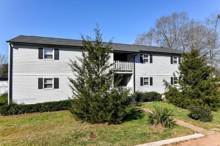 Primary Photo - Newly remodeled 2 bed, 1 bath single story...