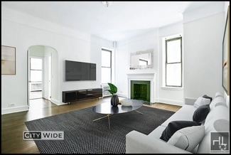 Building Photo - East 81st St