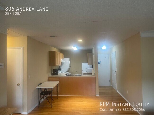 Foto del edificio - 806 Andrea Ln