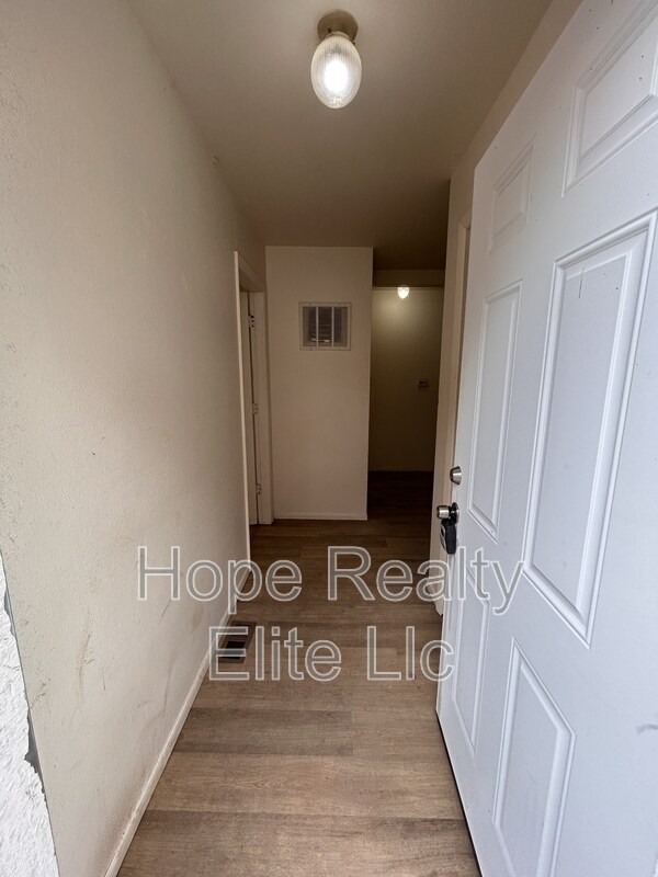 Foto del edificio - 334 Fairway S