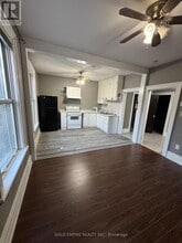 Building Photo - 777 Little Grey St