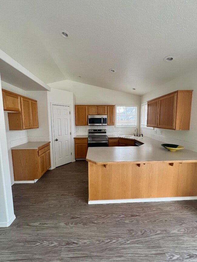 Building Photo - 1630 Targhee St