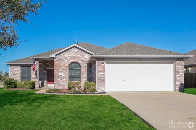 Building Photo - 401 Rustic Grove Ln