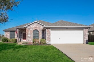 Building Photo - 401 Rustic Grove Ln