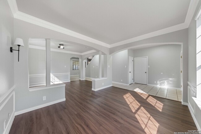 Building Photo - 1524 Juniper Ln