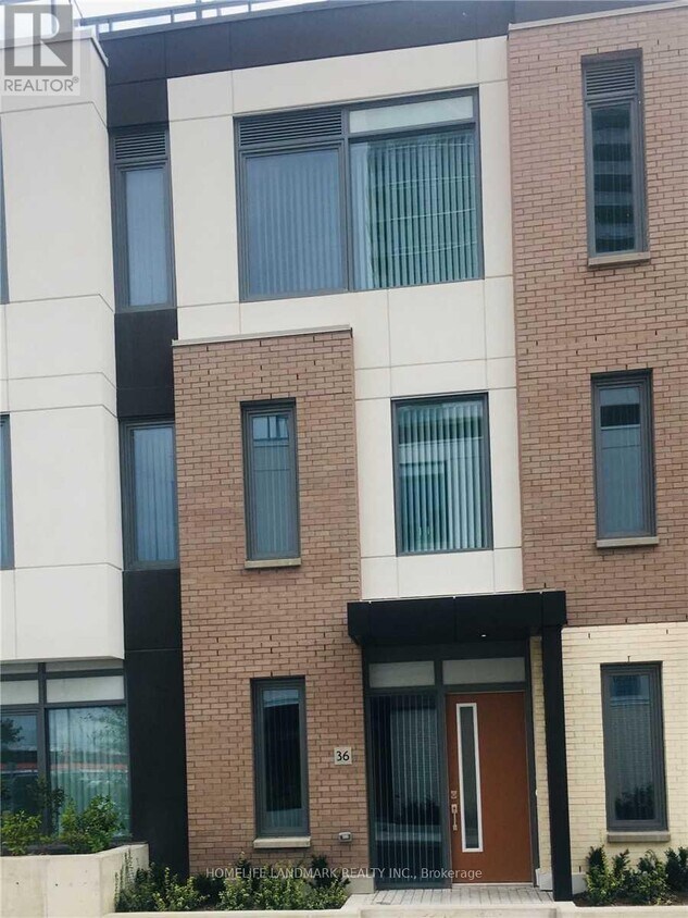 Photo principale - 1050-1050 Portage Pkwy