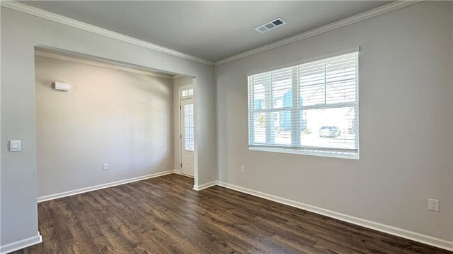 Foto del edificio - 61 Biltmore Pl