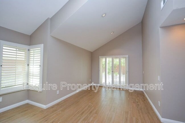 Building Photo - 6663 Pecan Ave