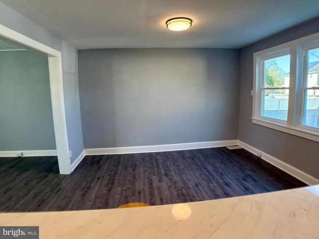 Building Photo - 1107 Cinnaminson Ave