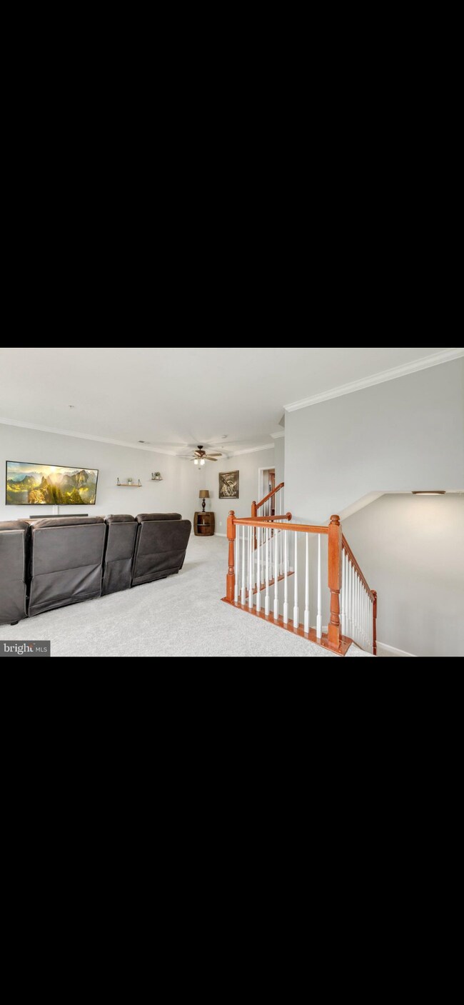 Foto del edificio - 7072 Little Thames Dr