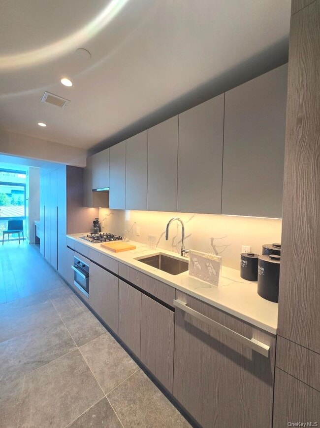 Foto del edificio - 133-36 37th Ave