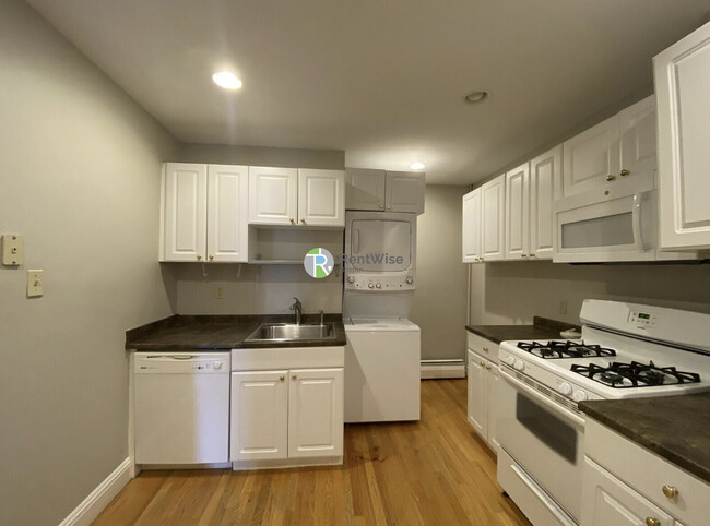 Building Photo - 343 Allston St
