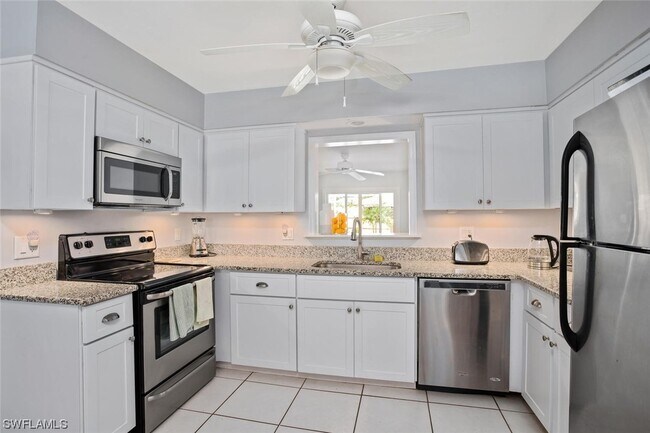 Foto del edificio - 779 98th Ave N