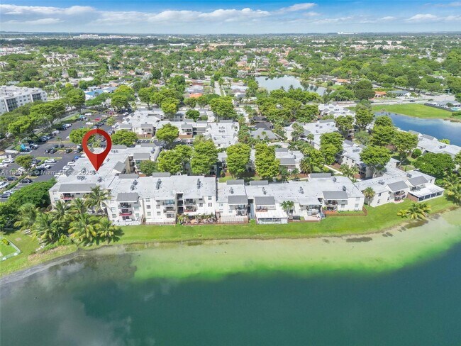 Foto del edificio - 8307 SW 142nd Ave
