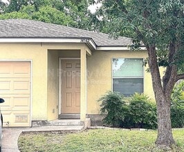 Building Photo - 14542 Clovelly Wood