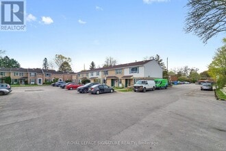 Building Photo - 551 Steeles Ave W