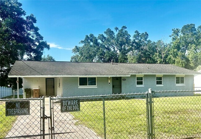 Foto del edificio - 3020 SE 11th St