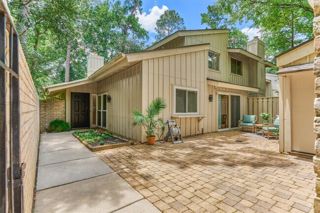 Building Photo - 2351 W Settler's Way